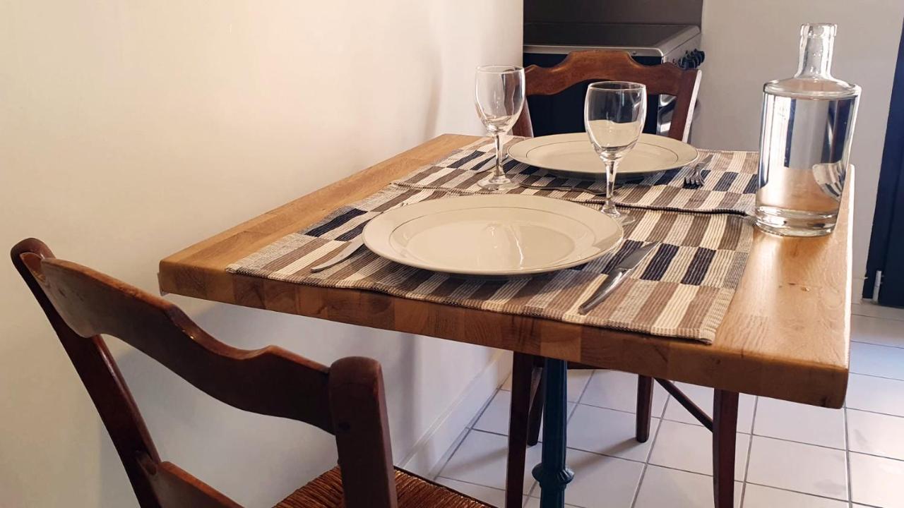 Hypercentre, Grand Traversant De 47m2 Apartment *
